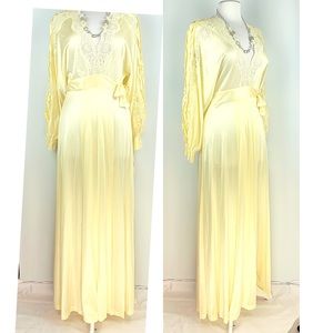 Vintage Lily of France Peignoir Yellow Rosa Puleo Szule  NWT size Medium